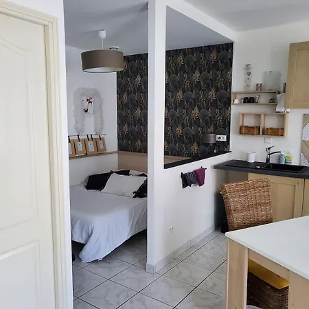 Large Quiet Studio, Angers