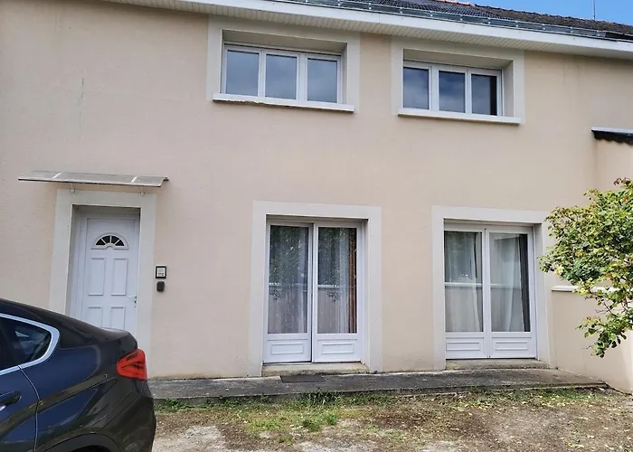 Large Quiet Studio, Apartament Angers